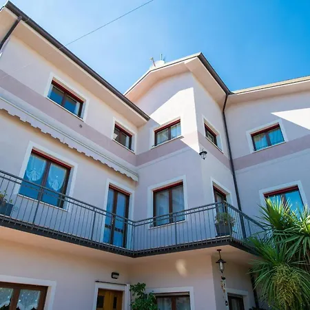 Il Cortiletto - Lores Apartment *
