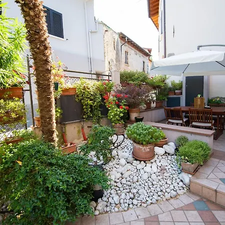 Il Cortiletto - Lores Apartment